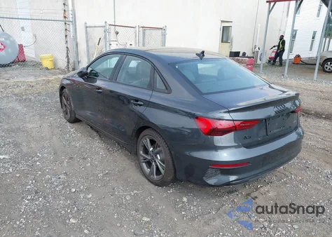 2024 Audi A3 Premium 40 Tfsi Quattro S Tronic z USA, uszkodzony, nr VIN WAUGUDGY6RA041145
